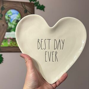 Rae Dunn Heart Plate